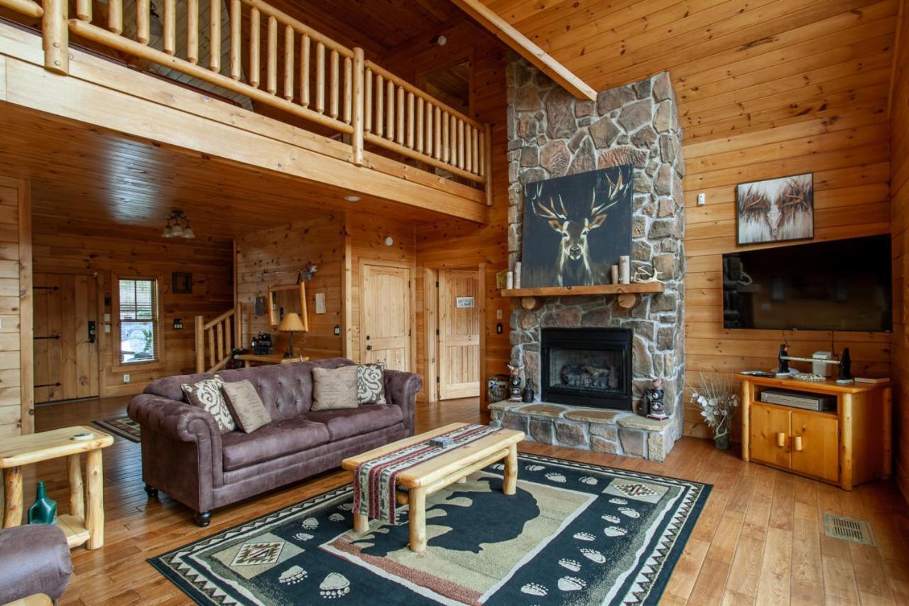 Black Bear Reserve - Mtn View, Hot Tub, Game Room Sevierville Bagian luar foto
