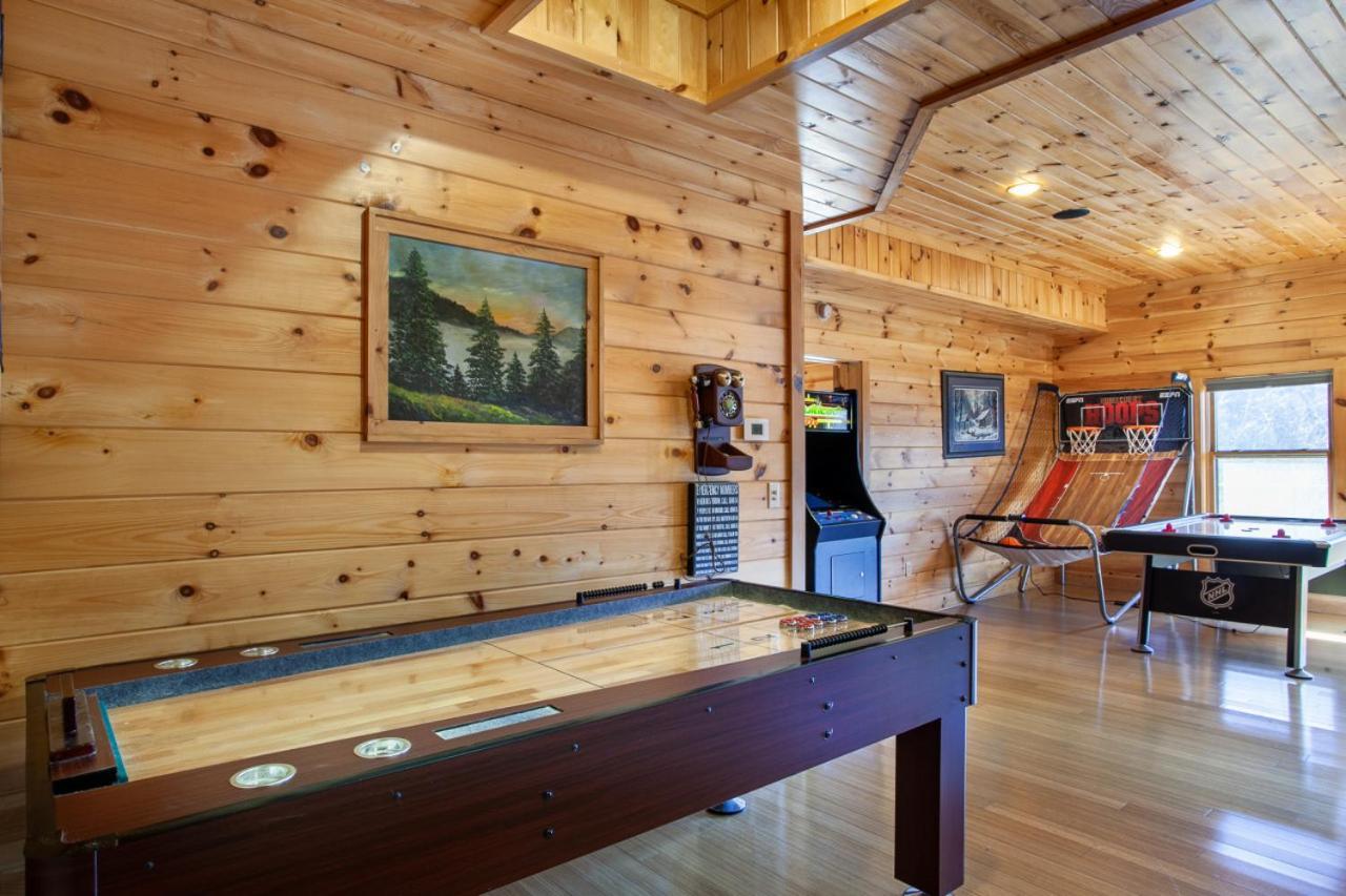 Black Bear Reserve - Mtn View, Hot Tub, Game Room Sevierville Bagian luar foto
