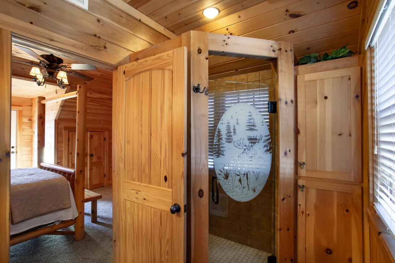 Black Bear Reserve - Mtn View, Hot Tub, Game Room Sevierville Bagian luar foto