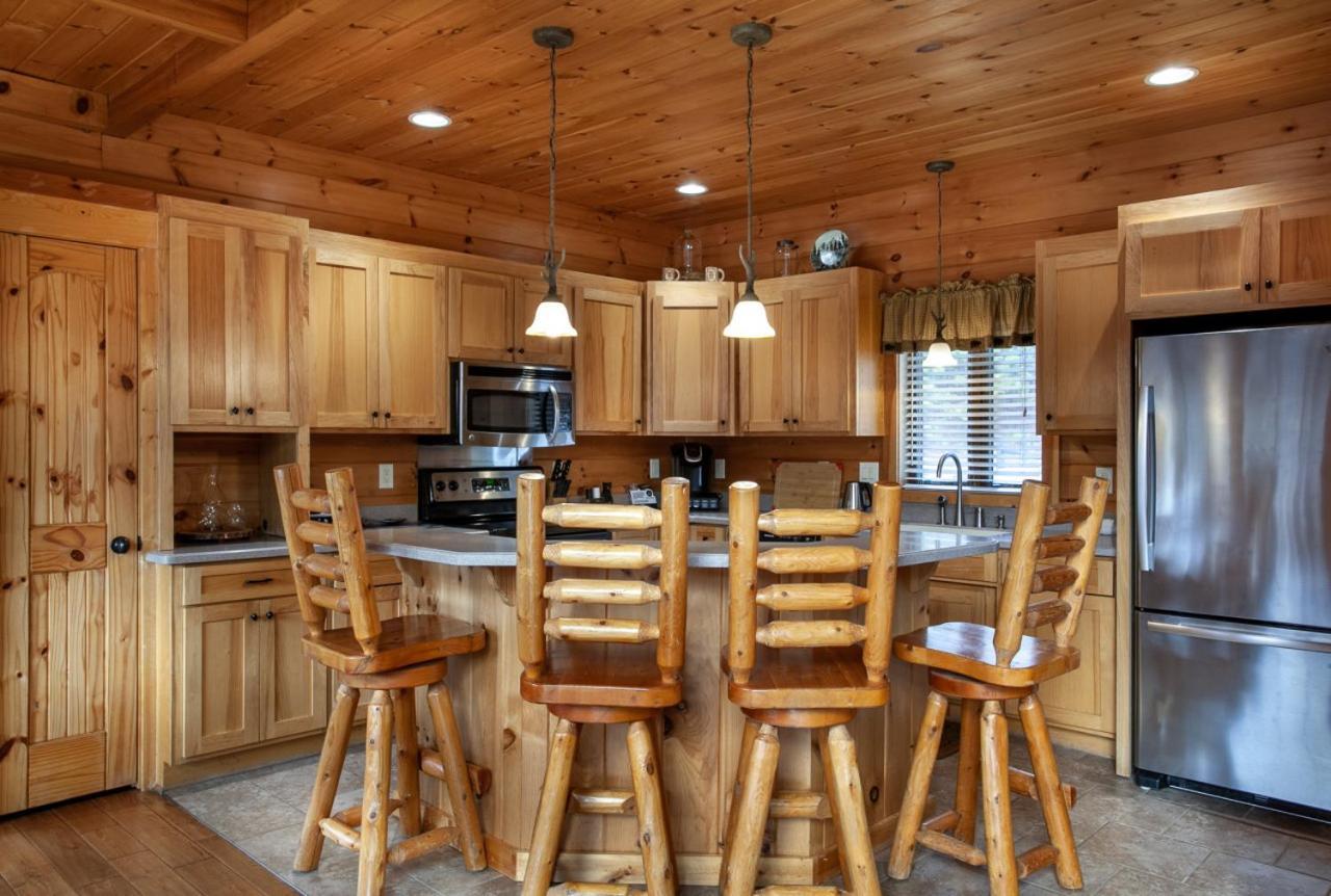 Black Bear Reserve - Mtn View, Hot Tub, Game Room Sevierville Bagian luar foto
