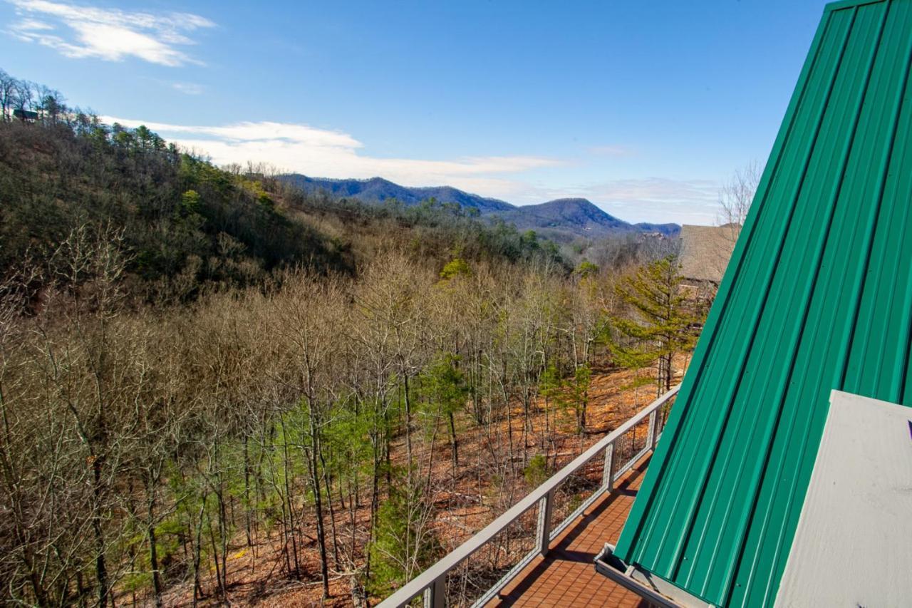 Black Bear Reserve - Mtn View, Hot Tub, Game Room Sevierville Bagian luar foto
